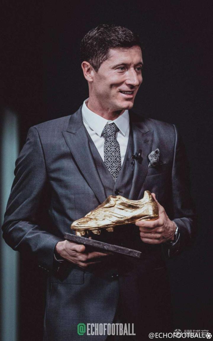 亚博体育-关于莱万多夫斯基赛事官方发布败北新规，法国队争议不断！的信息